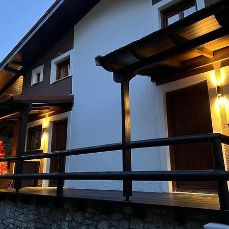 Mz Reindeer Otel Kalívia Dış mekan fotoğraf