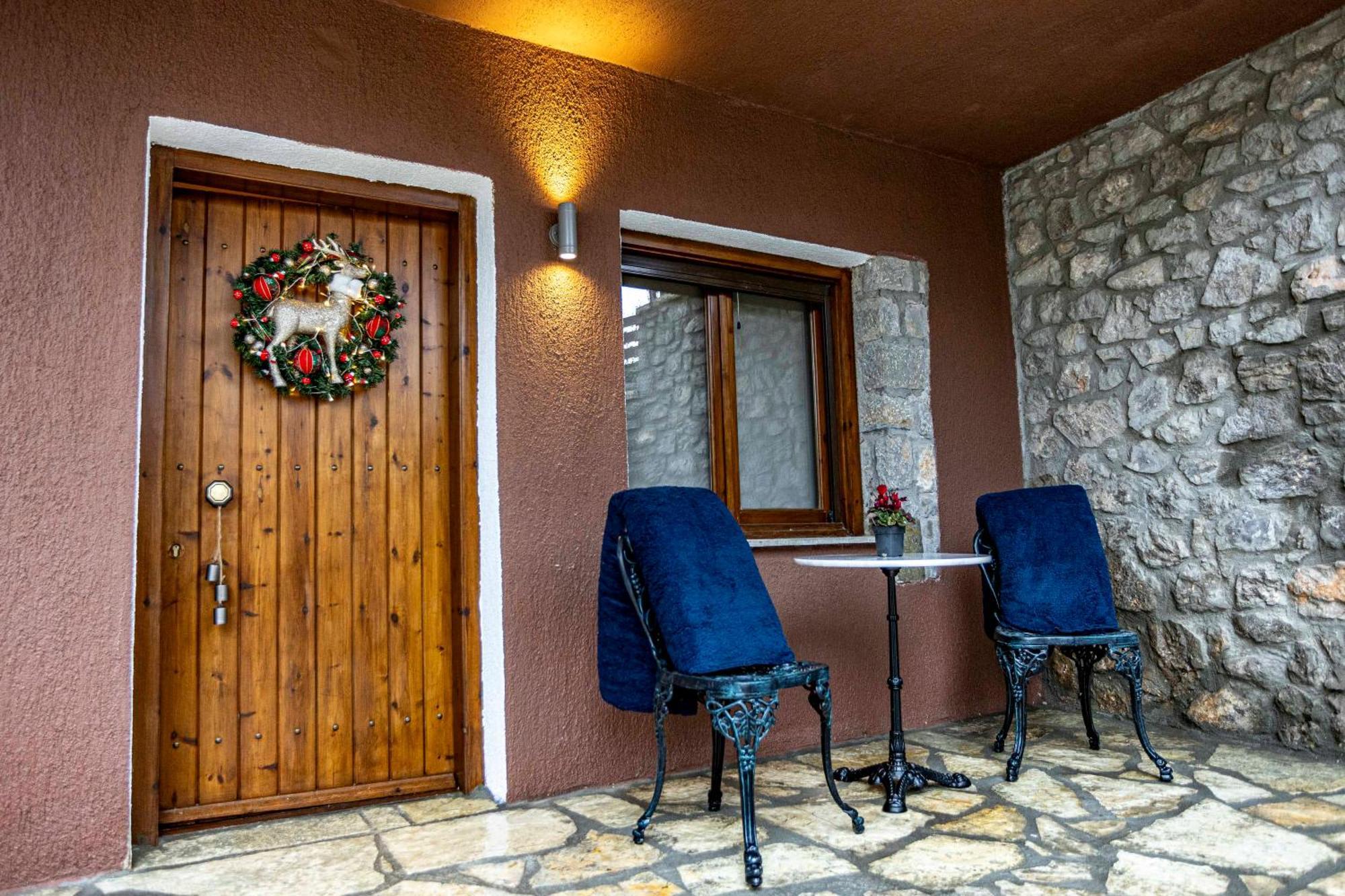 Mz Reindeer Otel Kalívia Dış mekan fotoğraf