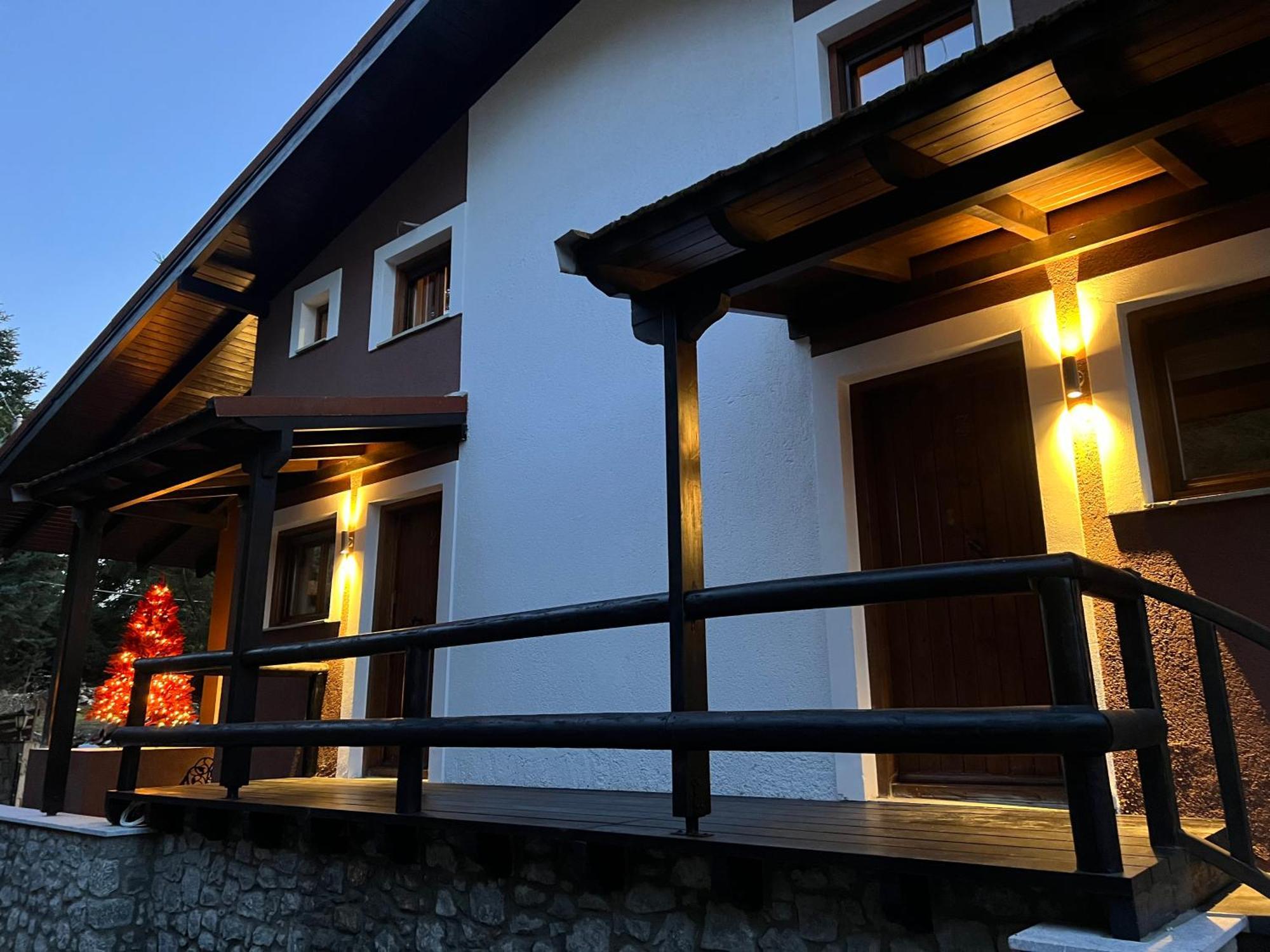 Mz Reindeer Otel Kalívia Dış mekan fotoğraf